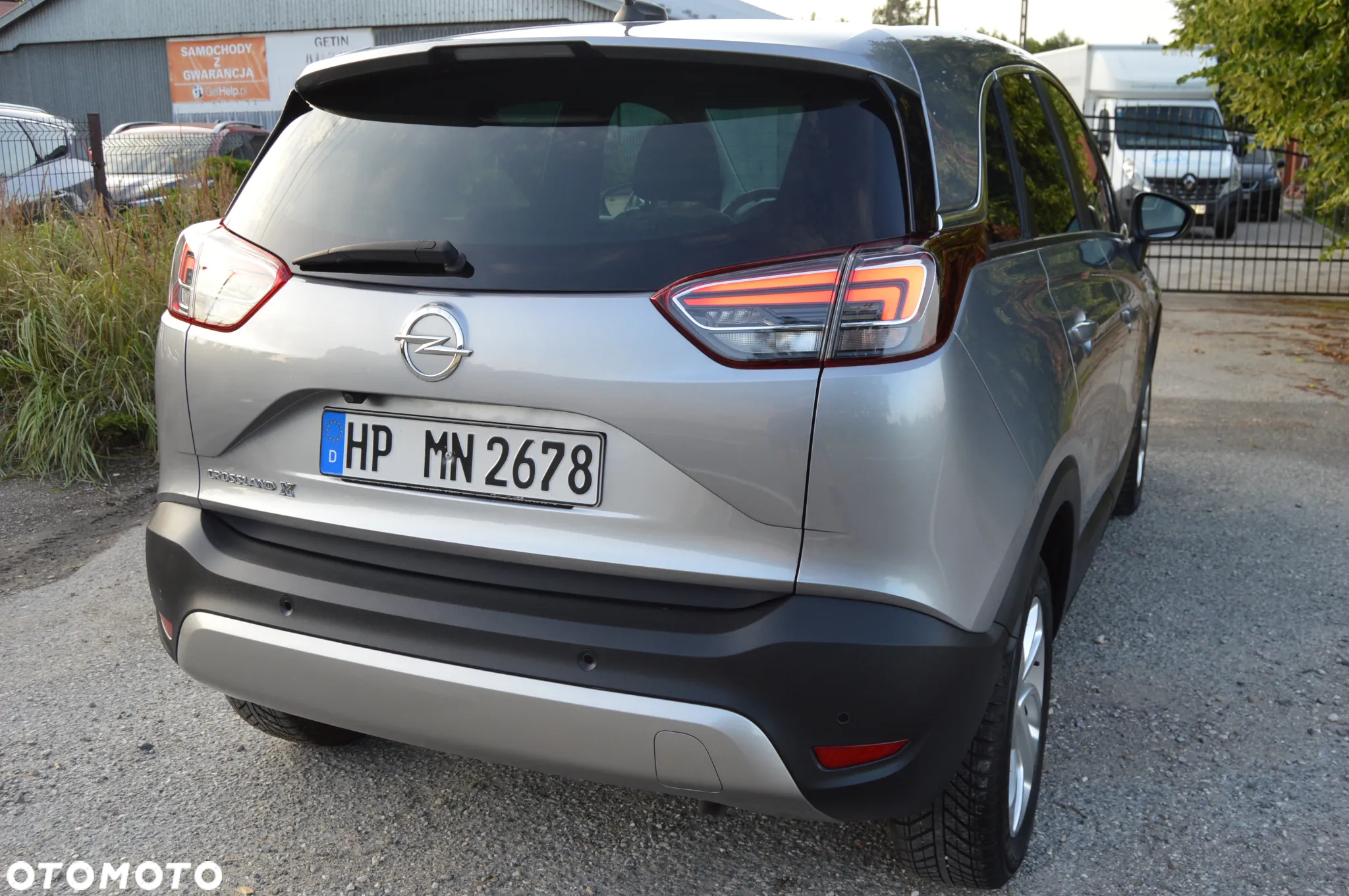 Opel Crossland X 1.2 T Design Line S&S - 8