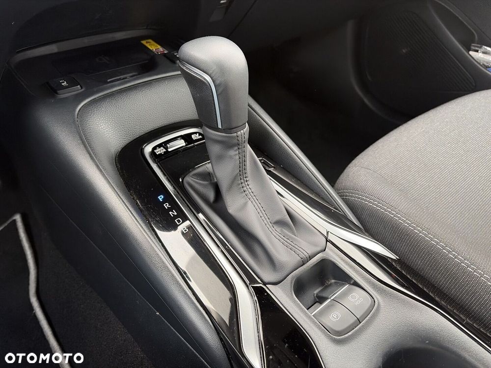 Toyota Corolla 1.8 Hybrid Style - 25