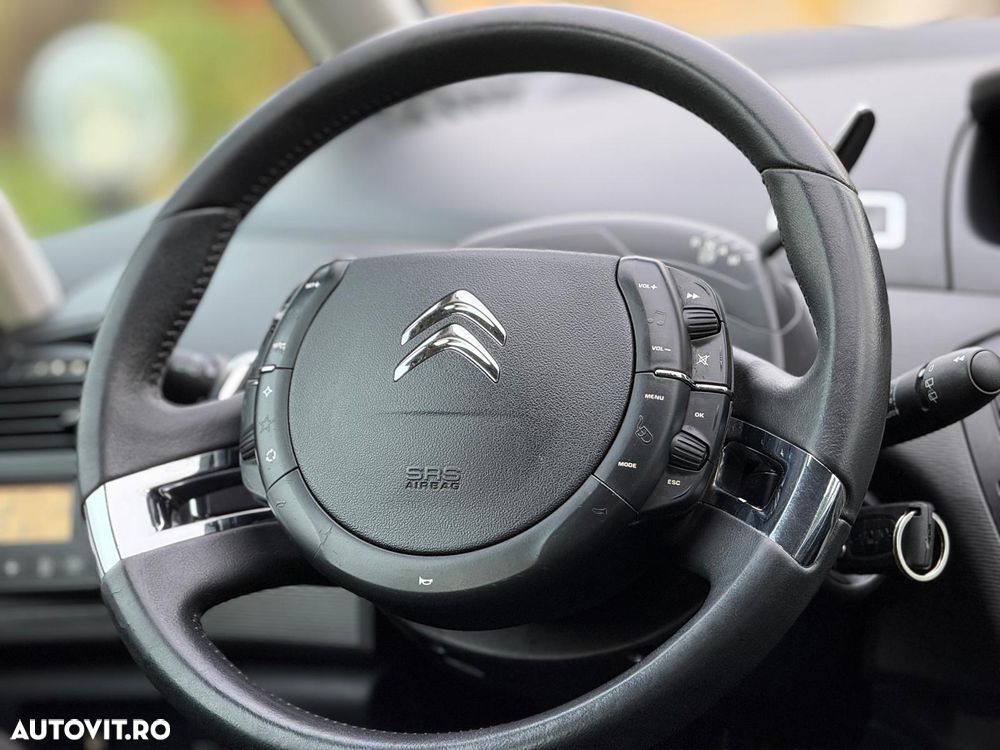 Citroën C4 1.6 THP BMP Exclusive - 32