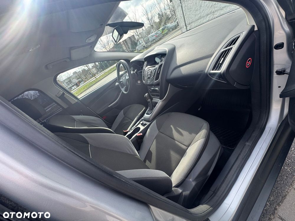 Ford Focus 1.6 TI-VCT Ambiente - 8