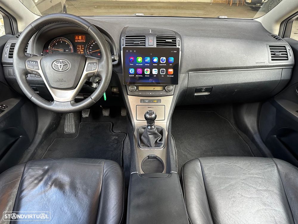 Toyota Avensis SW 2.0 D-4D Exclusive +Pele+GPS - 4