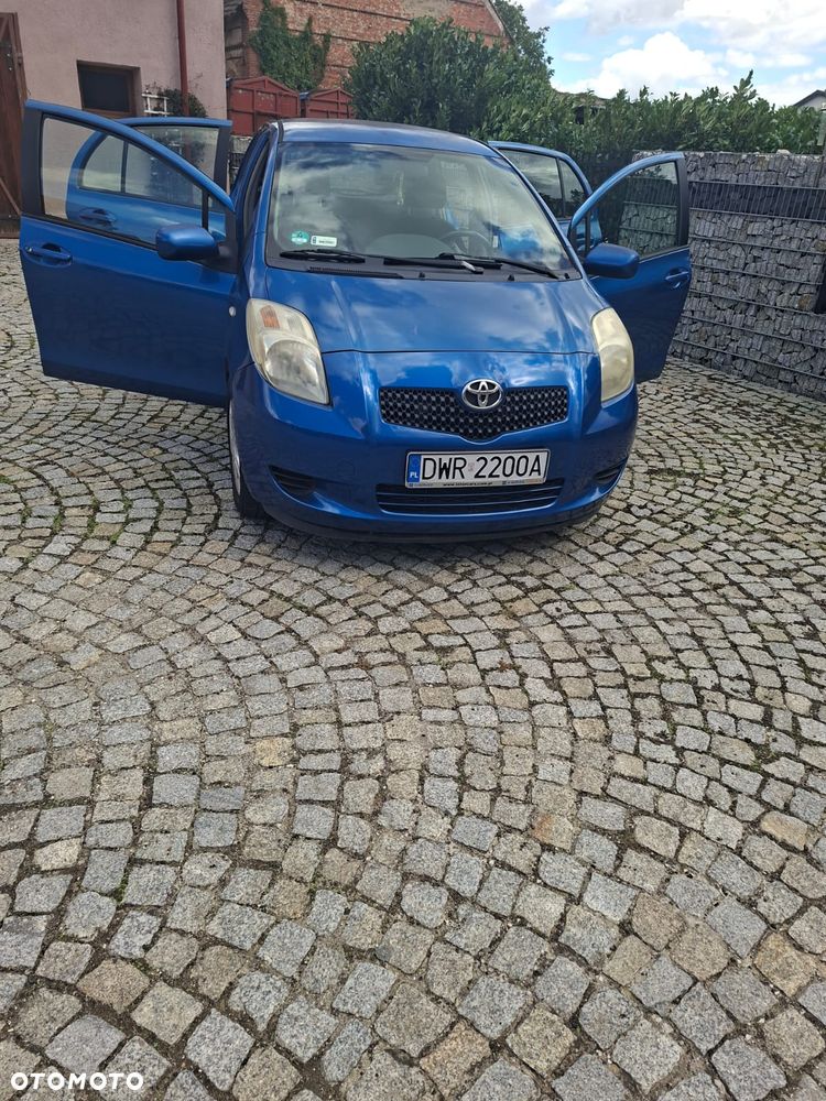 Toyota Yaris 2006 photo 4