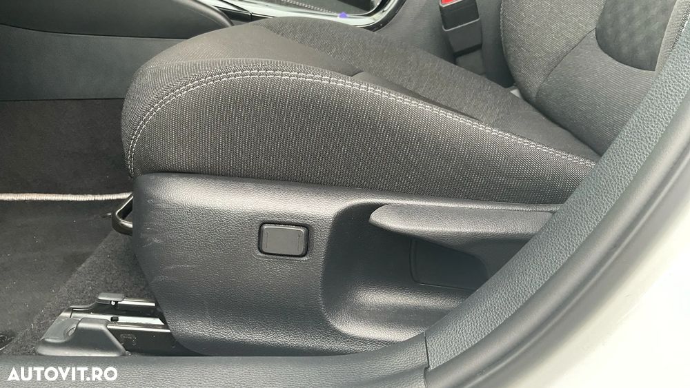 Toyota Corolla 1.8 HSD Dynamic - 34