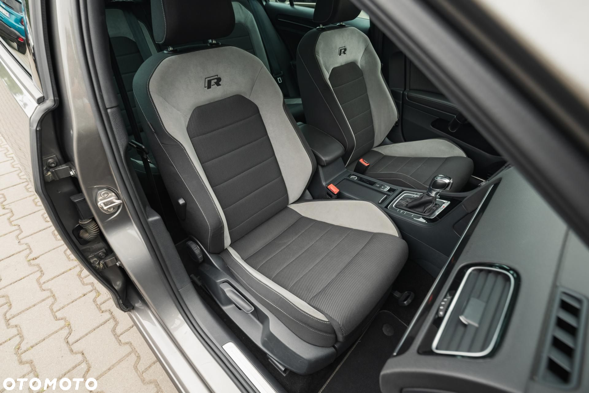 Volkswagen Golf - 15