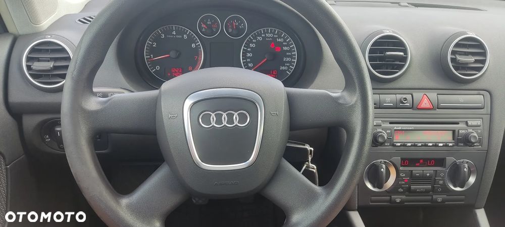 Audi A3 Sportback 1.6 Ambition - 10