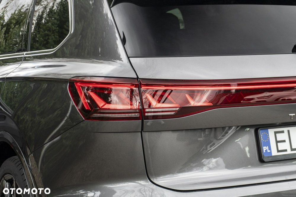 Volkswagen Touareg - 12