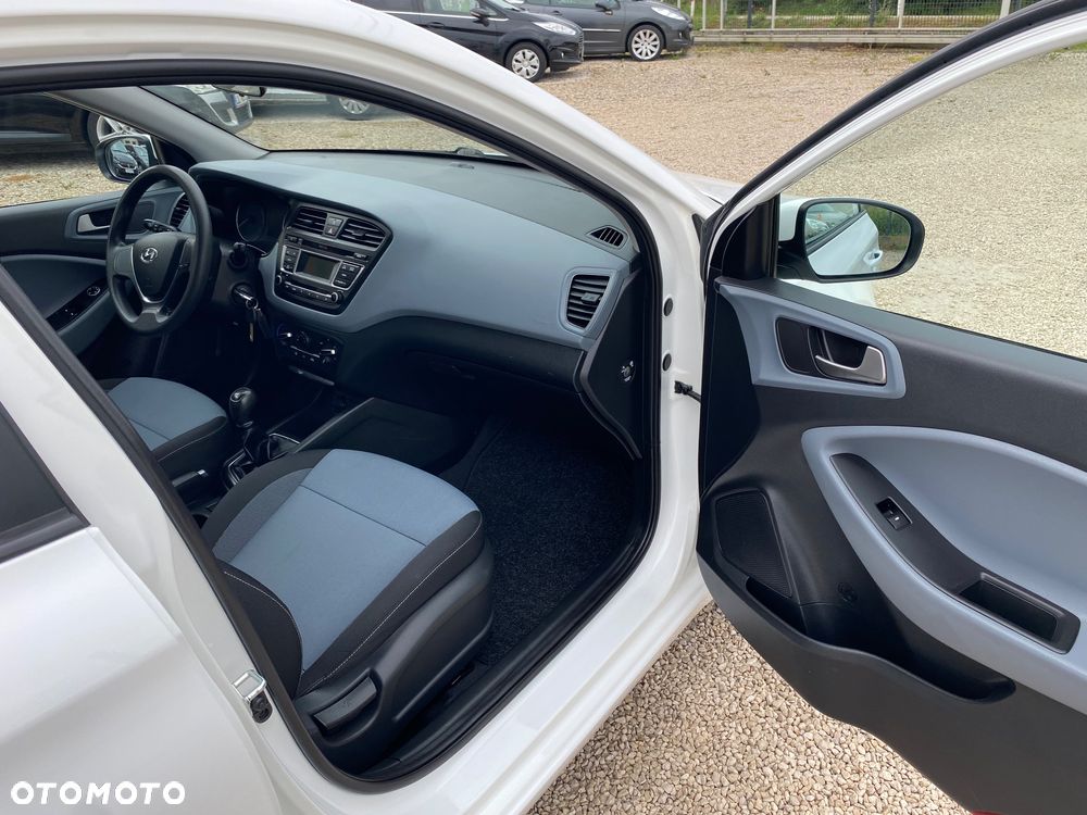 Hyundai i20 1.2 Classic Plus - 24