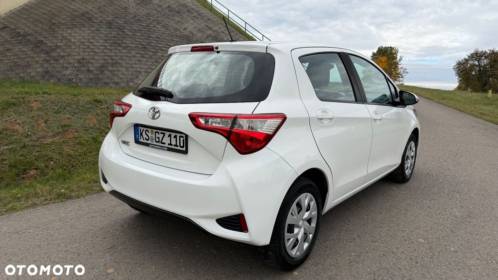 Toyota Yaris - 25