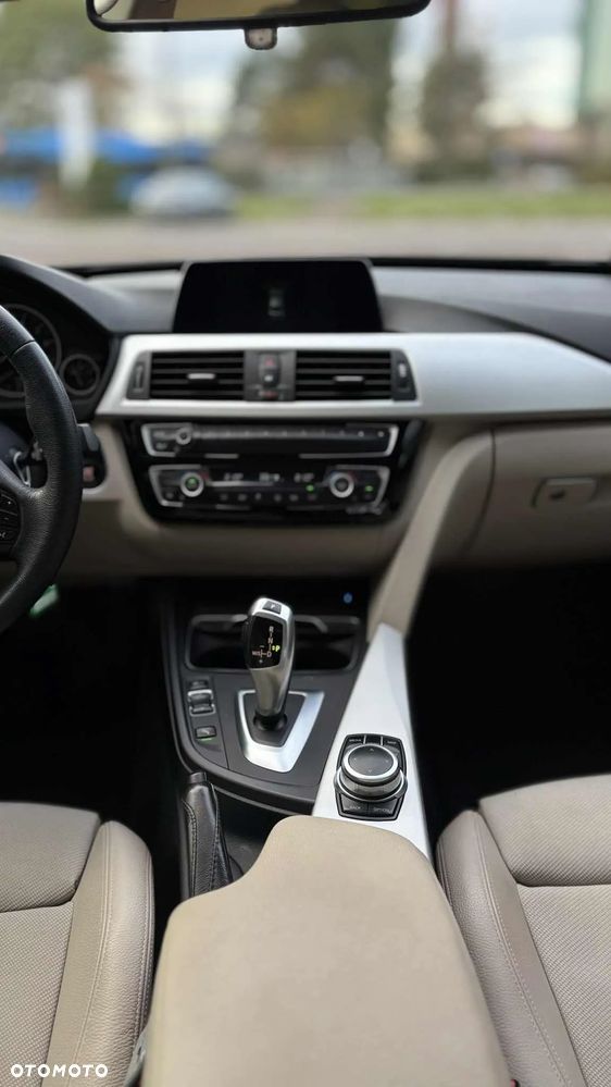 BMW 3GT 320i Advantage sport - 4