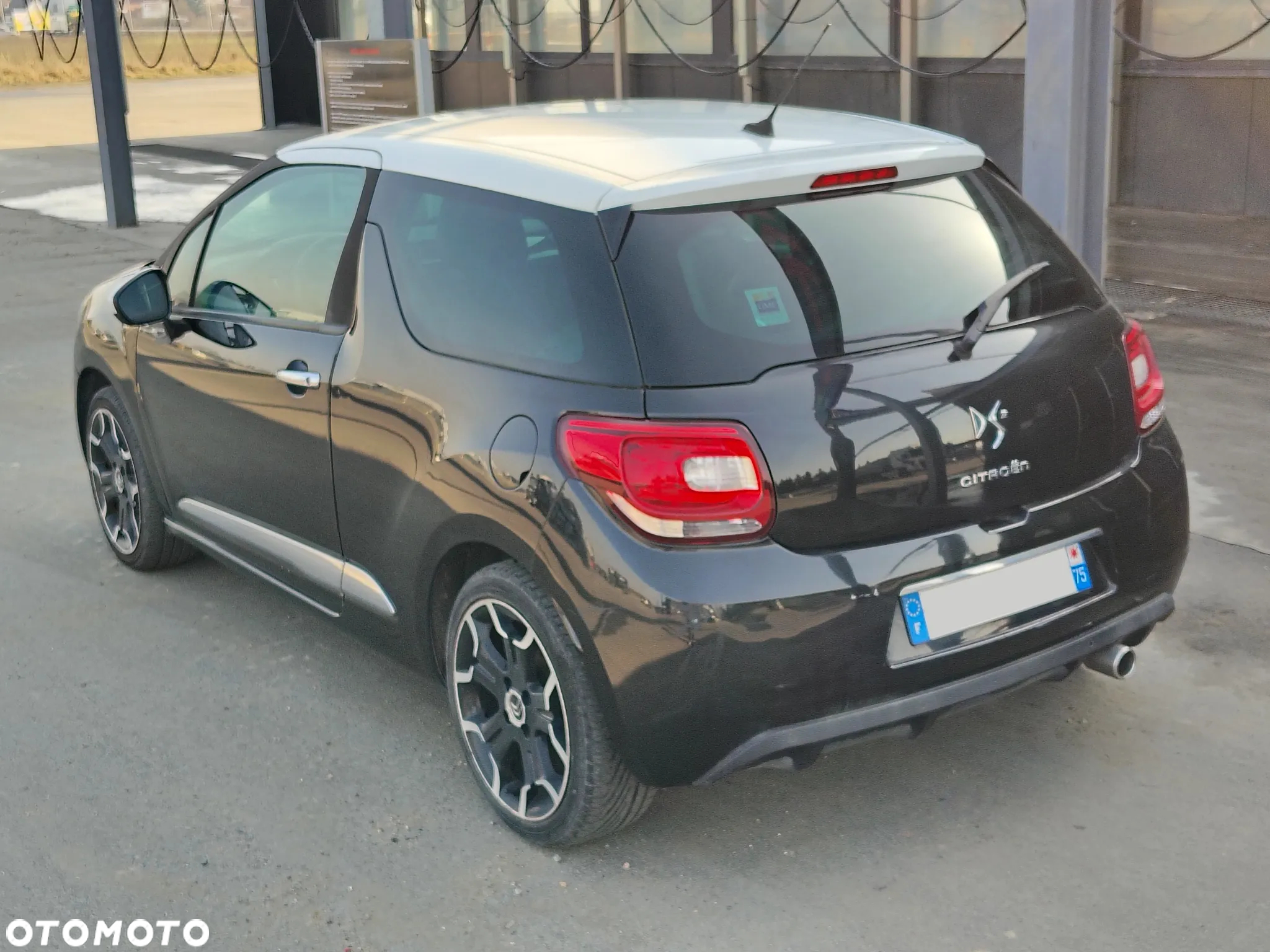 Citroën DS3 HDi 90 FAP SoChic - 4