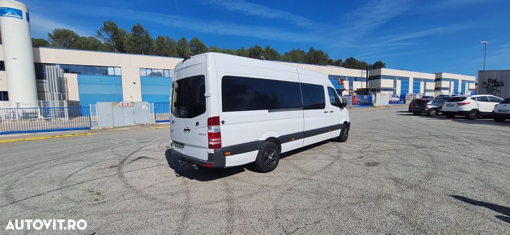 Mercedes-Benz SPRINTER 319 v6 - 1