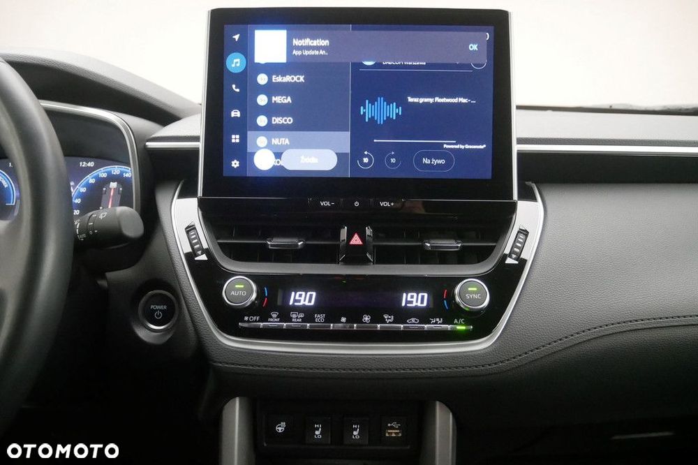 Toyota Corolla Cross 2.0 Hybrid Style - 10