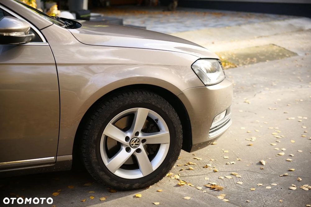 Volkswagen Passat 2.0 TDI BlueMotion Technology Comfortline - 19