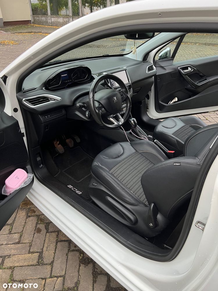 Peugeot 208 1.6 VTi Allure - 11