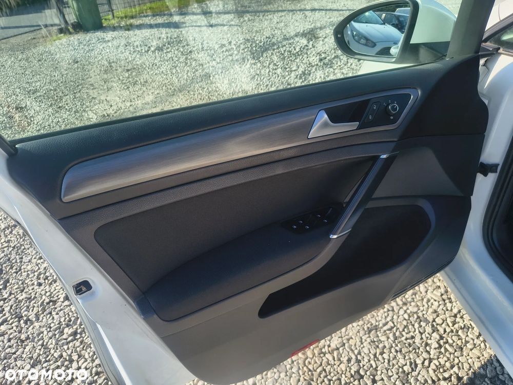 Volkswagen Golf 1.2 TSI BlueMotion Technology Comfortline - 15