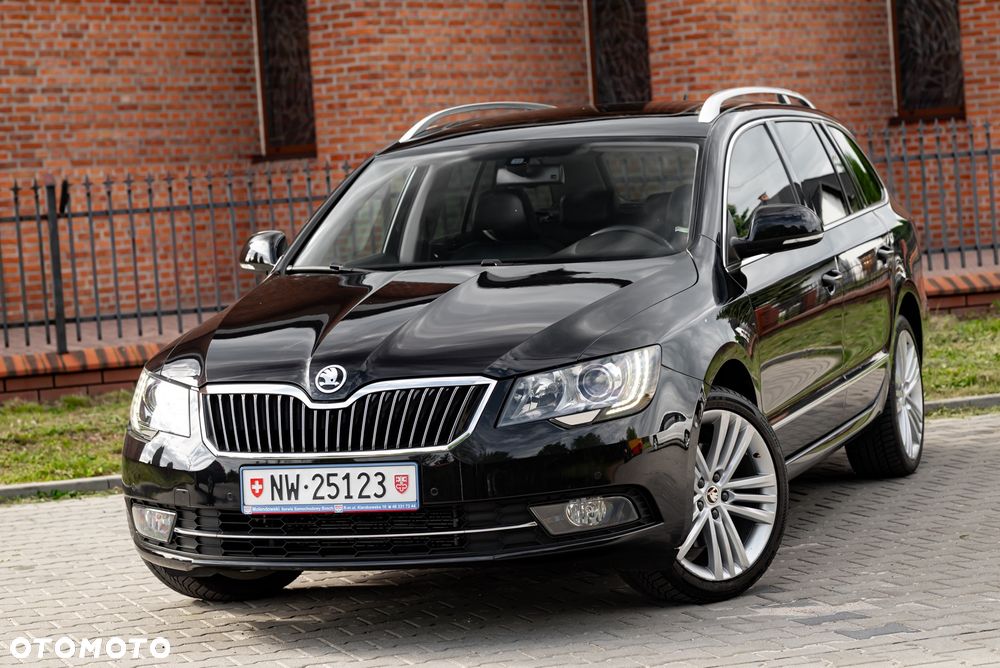 Skoda Superb 2.0 TDI Green tec 4x4 DSG Elegance - 5