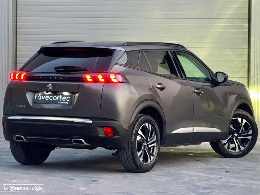 Peugeot 2008 1.2 PureTech Allure EAT8 - 7
