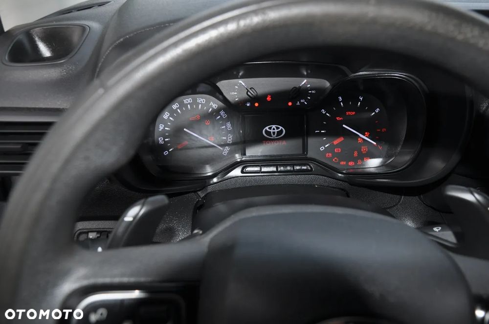 Toyota PROACE CITY - 24