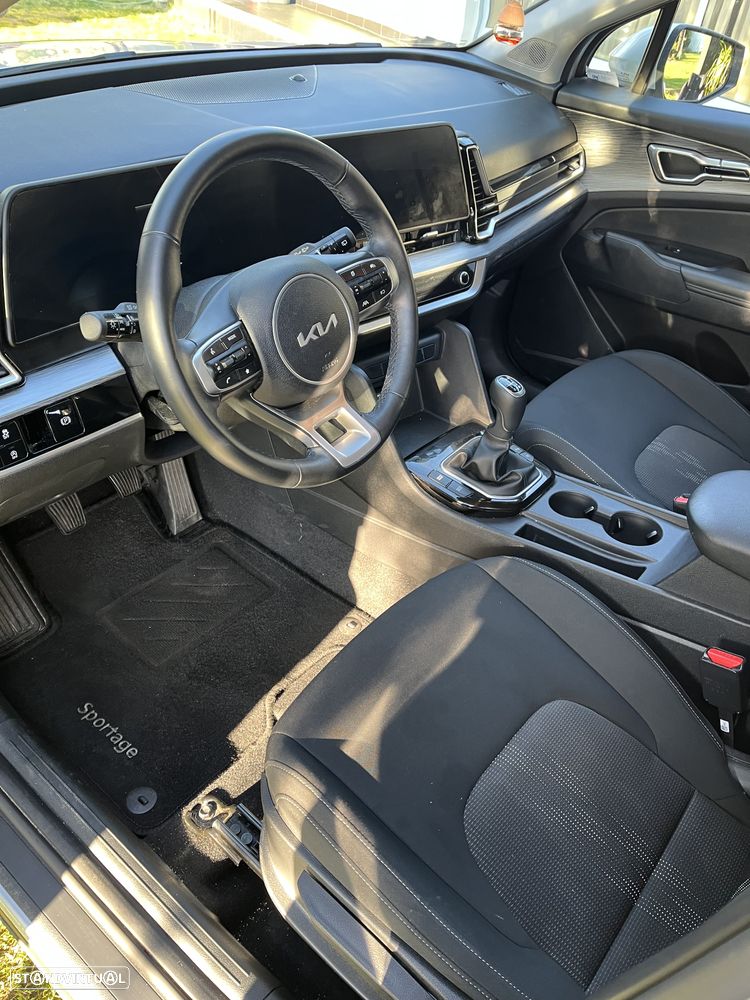 Kia Sportage 1.6 T-GDI Drive - 10