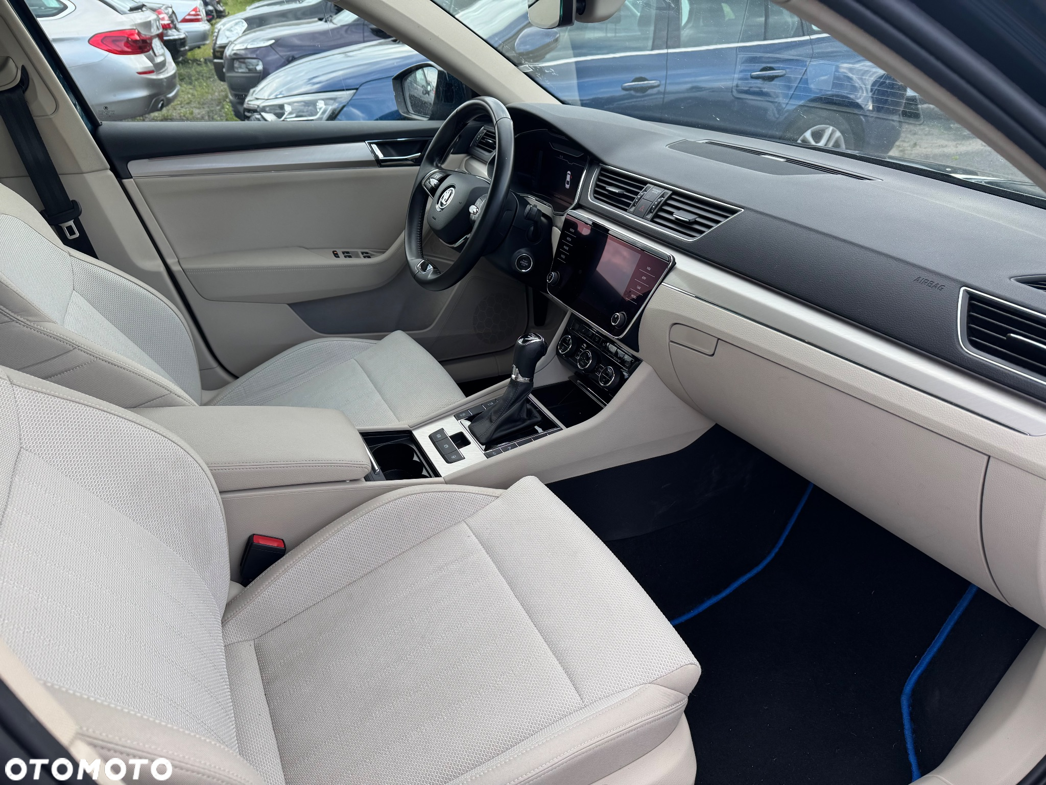 Skoda Superb 2.0 TDI SCR Ambition DSG - 11