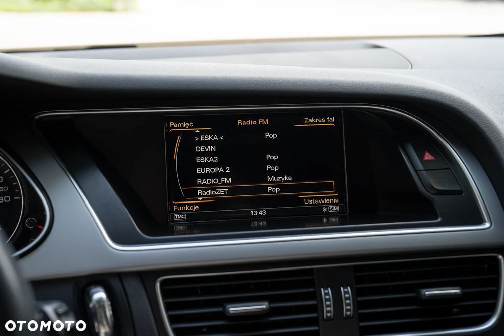 Audi A4 Avant 2.0 TDI DPF clean diesel quattro S line Sportpaket - 25
