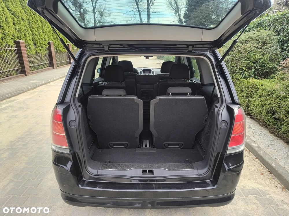 Opel Zafira - 9