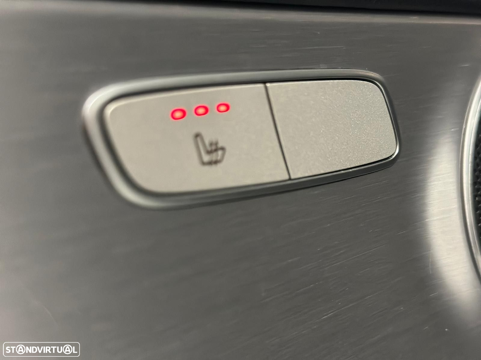Mercedes-Benz C 63 AMG Standard - 31