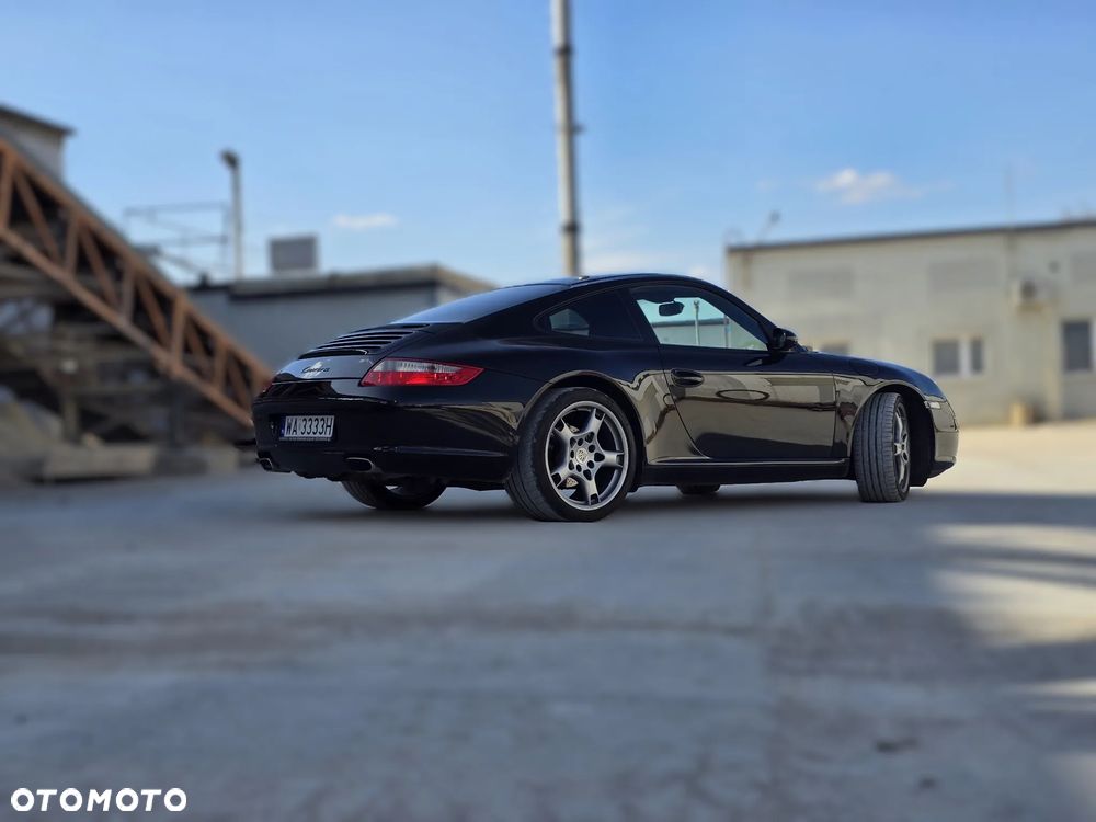 Porsche 911 Carrera - 10