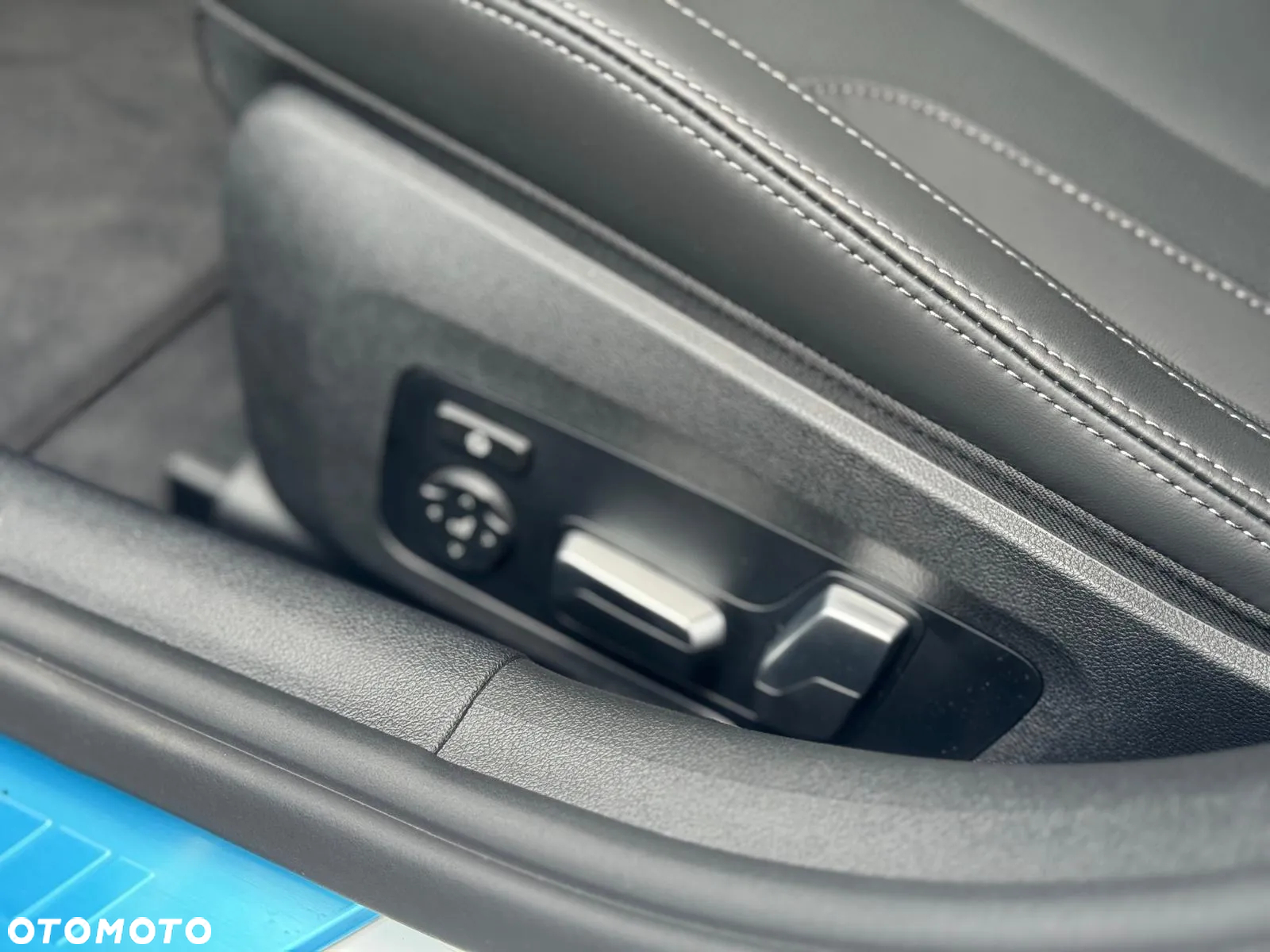 BMW Seria 8 - 20
