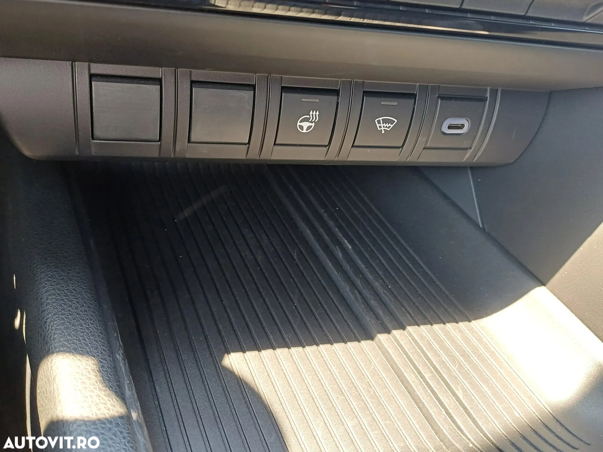 Toyota C-HR - 19