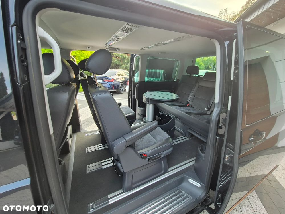 Volkswagen Multivan - 21