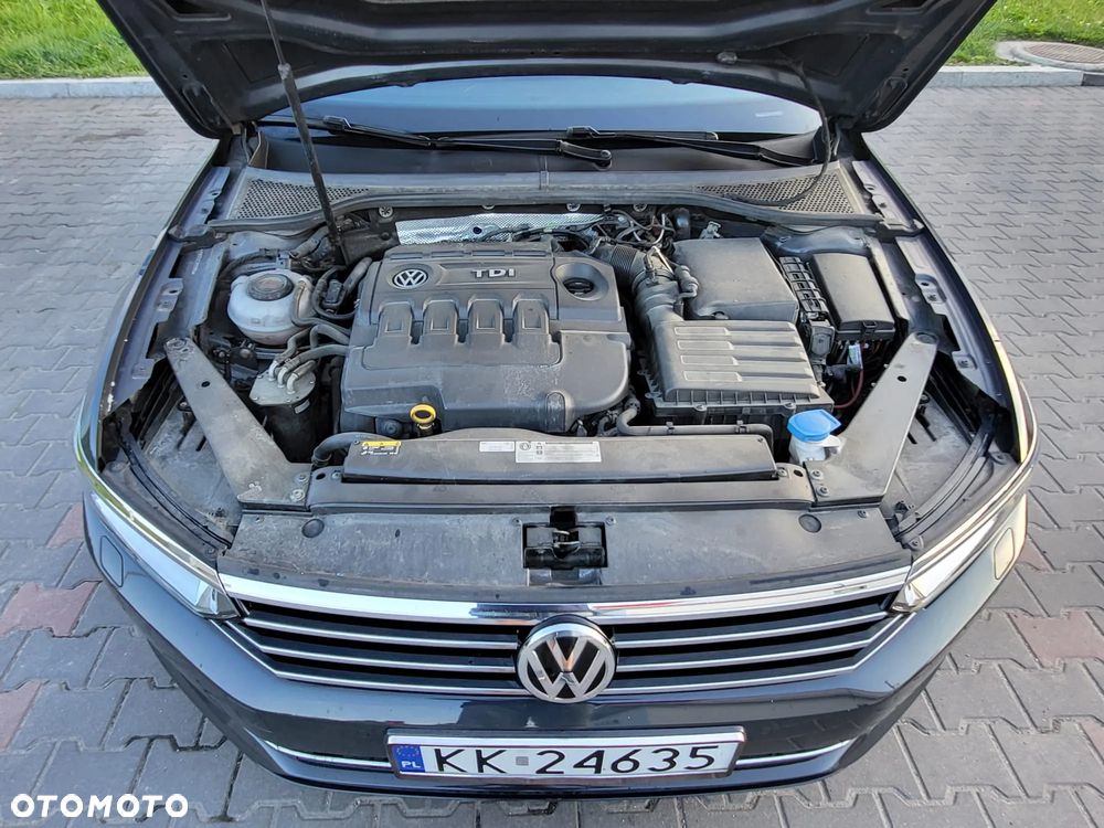 Volkswagen Passat 2.0 TDI BMT Comfortline - 15