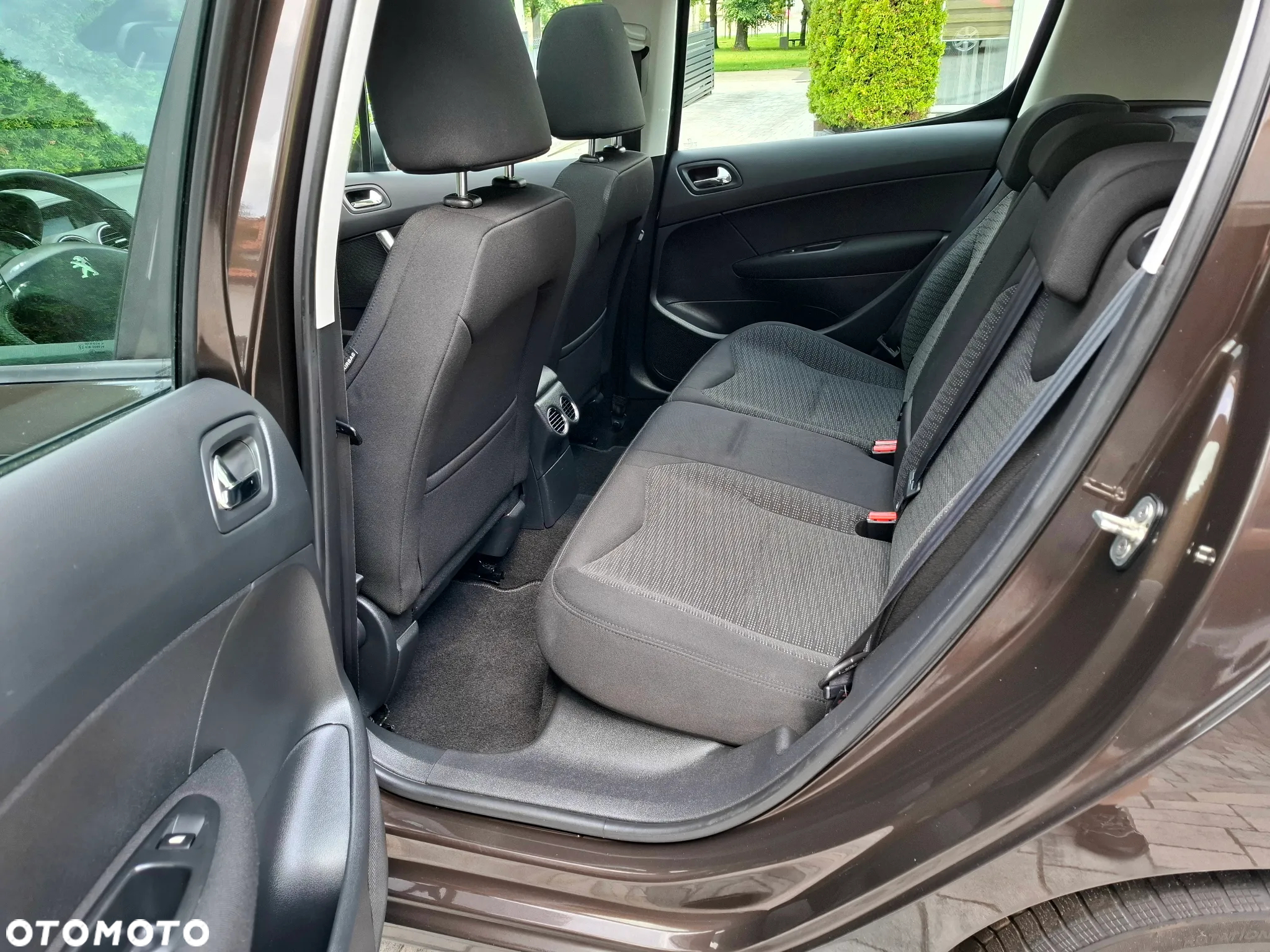 Peugeot 308 - 8