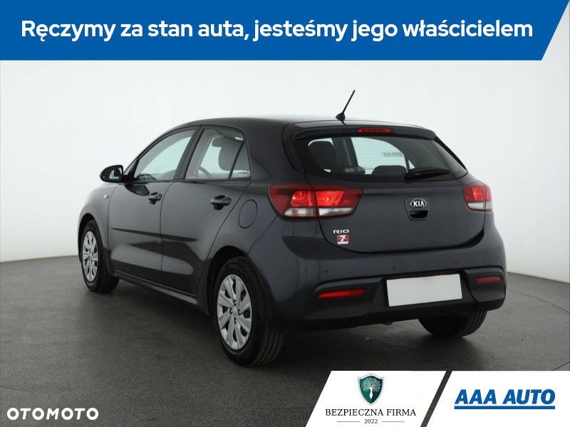 Kia Rio - 5