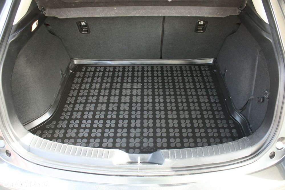 Mazda 3 SKYACTIV-G 120 Exclusive-Line - 33