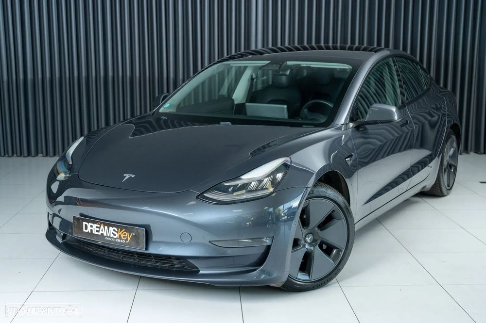 Tesla Model 3 - 18