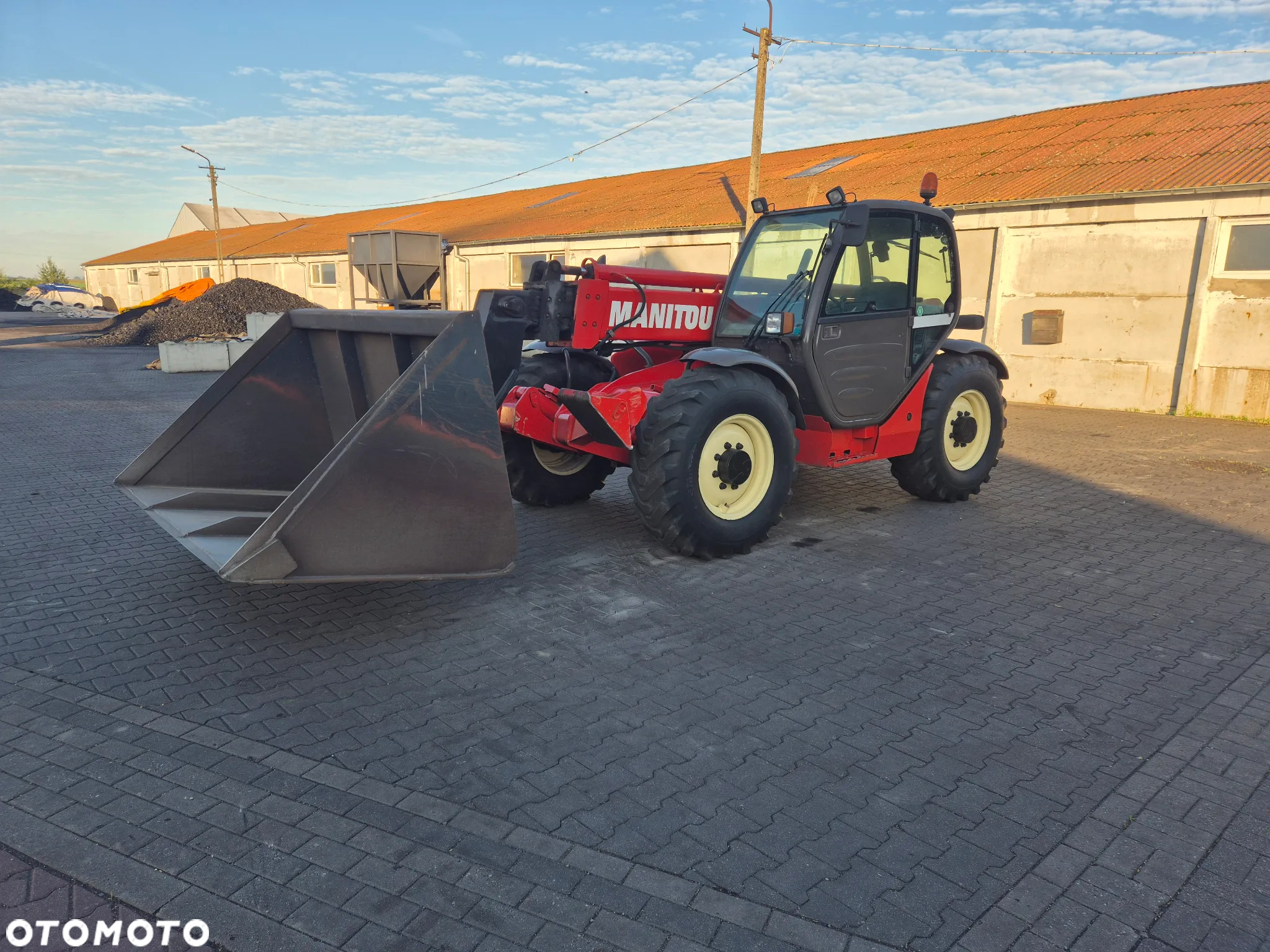 Manitou 1030 - 8