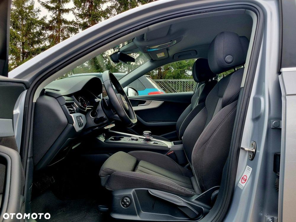 Audi A4 Avant 2.0 TDI S tronic - 9