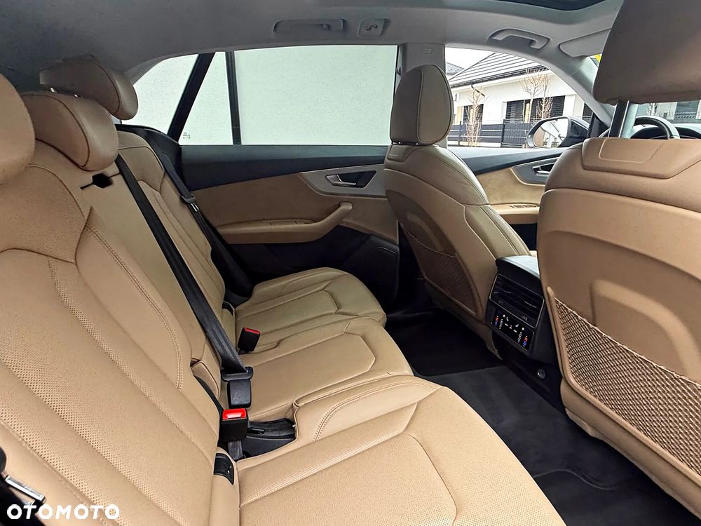 Audi Q8 SUV TDI quattro 210 kW tiptronic - 31