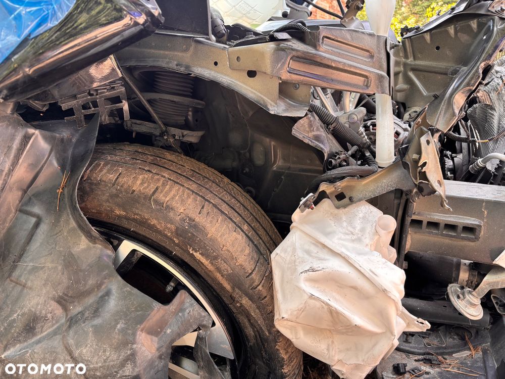 Volvo XC 40 T4 R-Design - 19