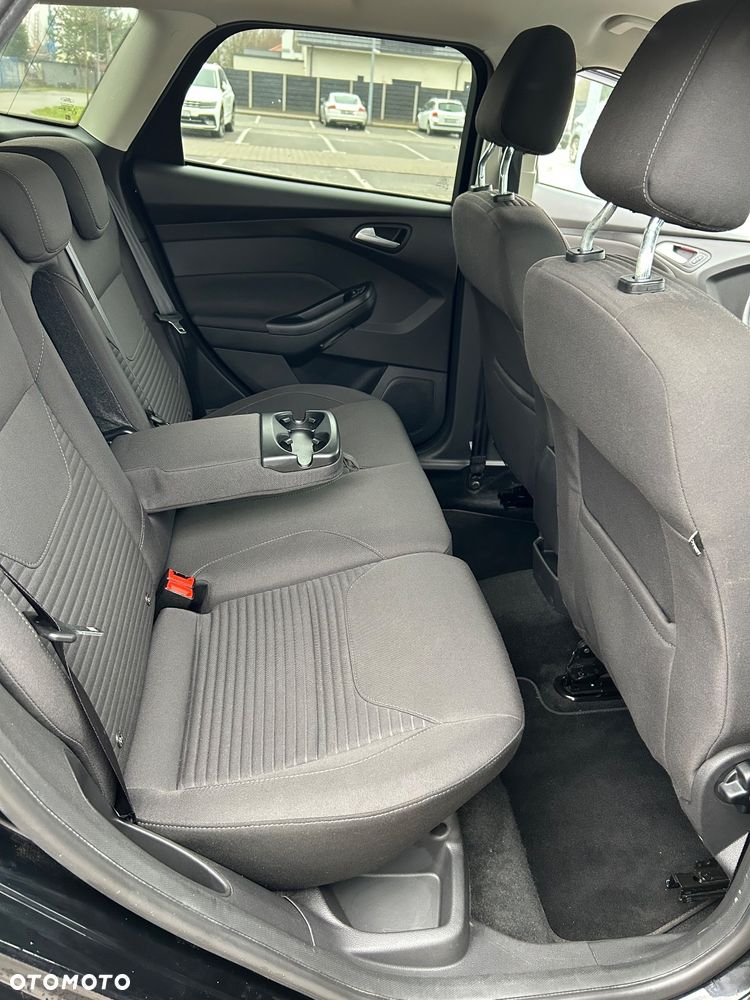 Ford Focus 1.0 EcoBoost Start-Stopp-System TITANIUM STYLE - 28