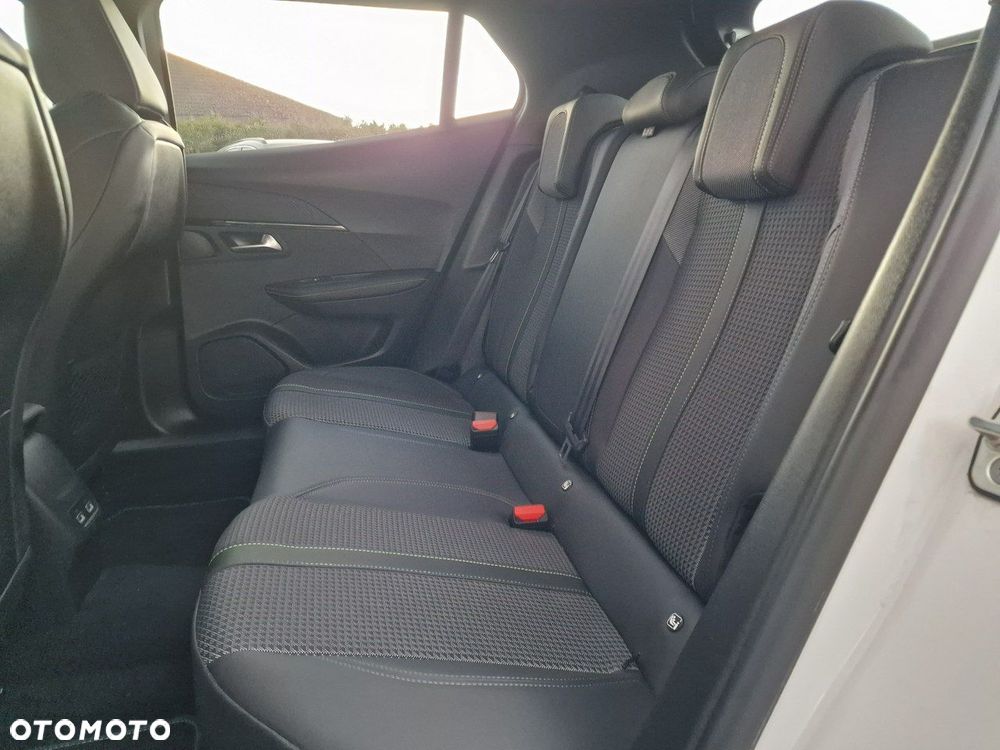 Peugeot 2008 1.5 BlueHDi GT S&S EAT8 - 22