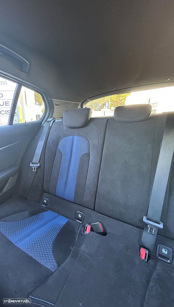 BMW 116 d Pack Desportivo M Auto - 10