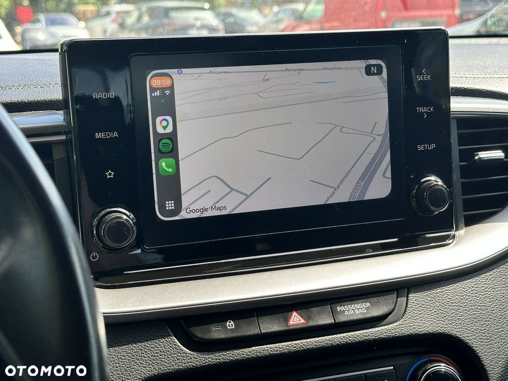 Kia Ceed - 32