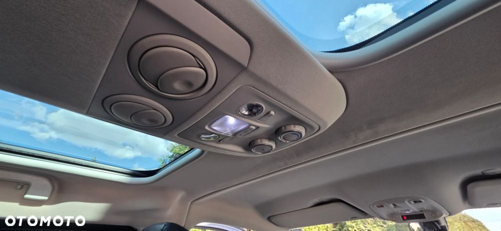 Peugeot Traveller L2 2.0 Business VIP - 38