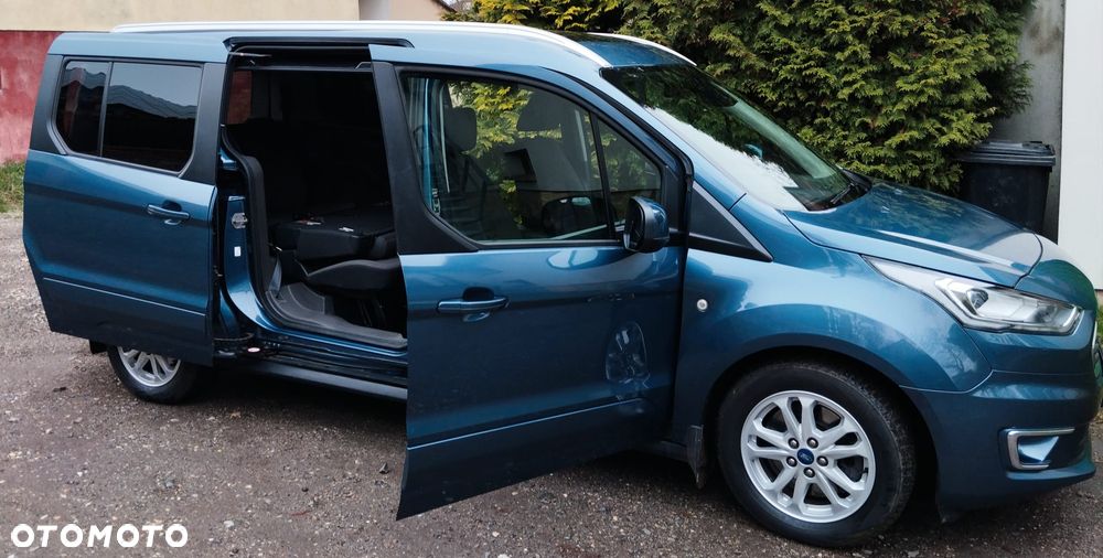 Ford Tourneo Connect Grand - 14