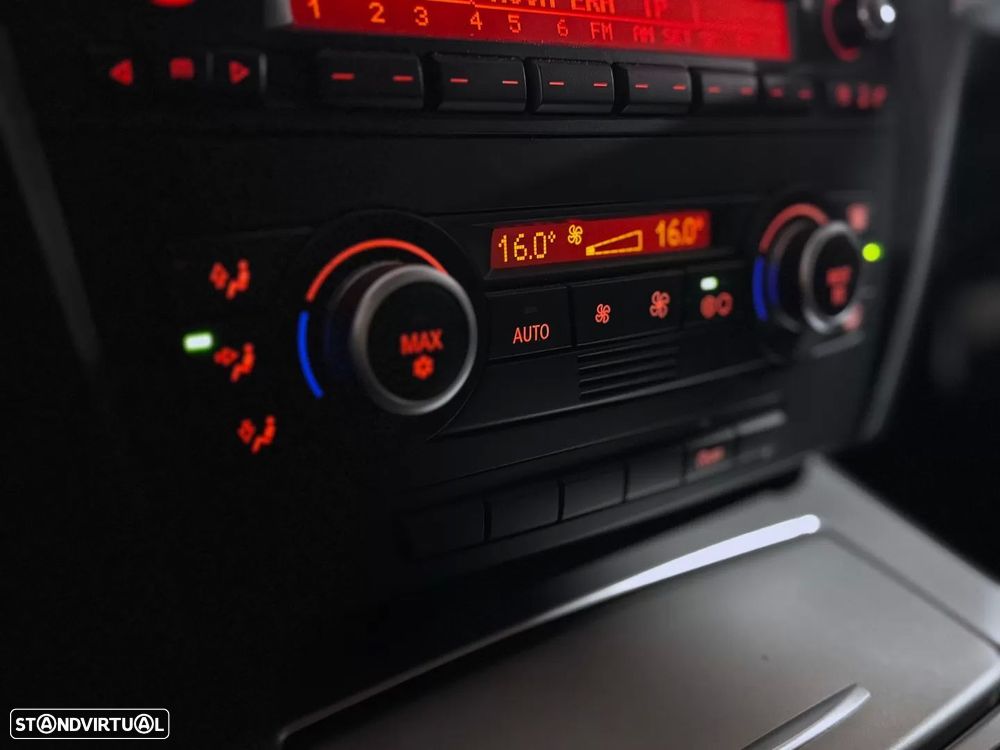 BMW 320 d Touring Sport - 15