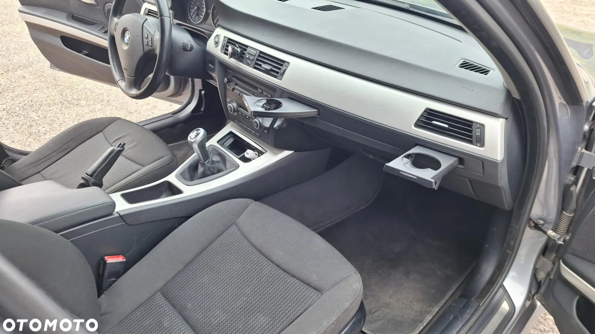 BMW Seria 3 318d - 10