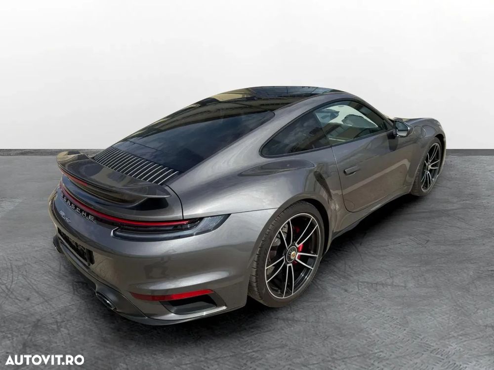 Porsche 911 Turbo - 4