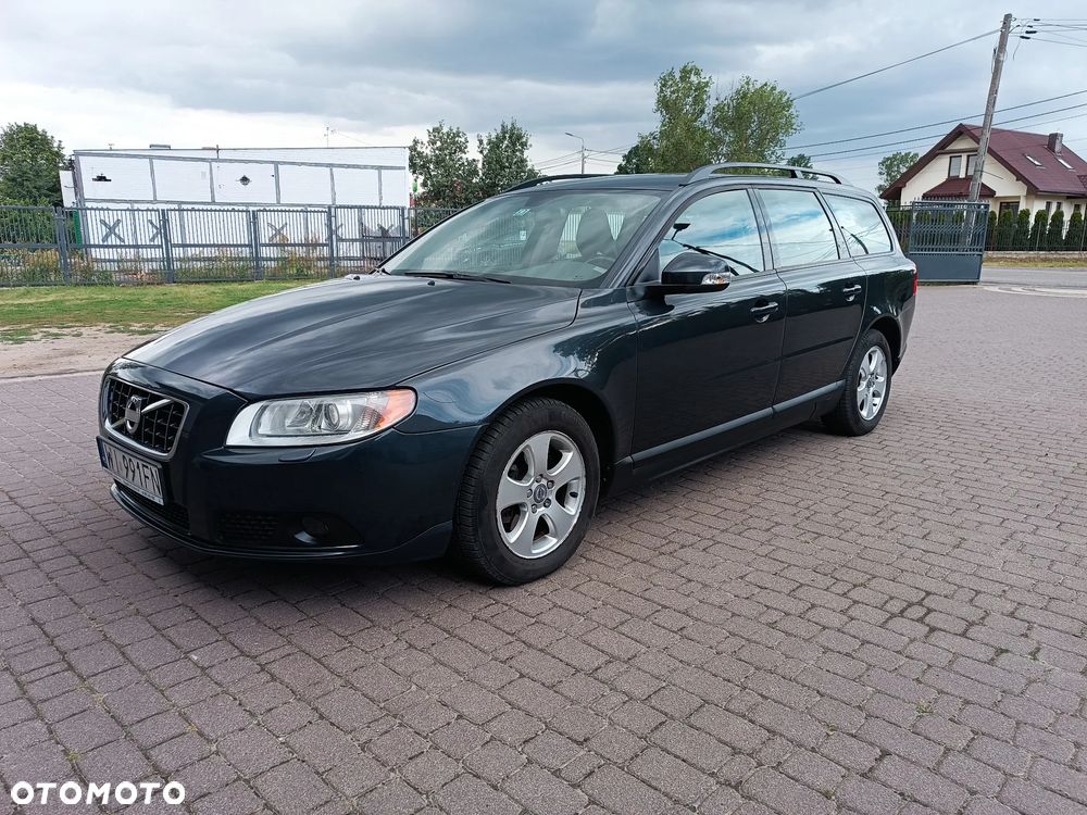 Volvo V70 2.4D Momentum - 2